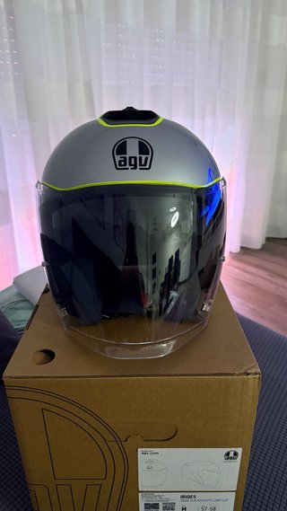 Casco AGV IRIDES DAVAO Talla M nuevo (57-58cm)