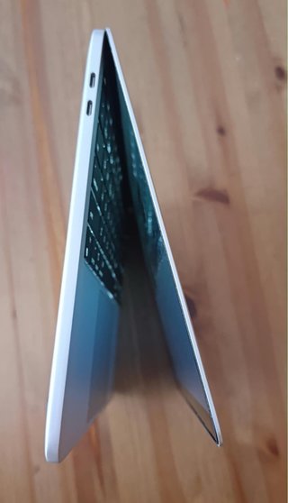 MacBook Pro 13” Apple en buen estado y funcionando