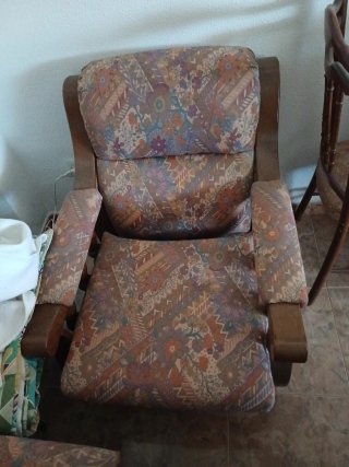 Sofá vintage tela y madera