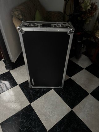 Pioneer DDJ-SZ  + flight case Magma