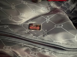 Bolsa de viaje roja sin estrenar