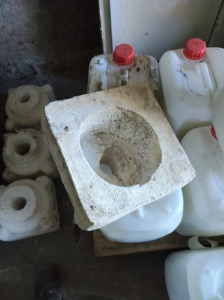 Bases de jardinera de piedra