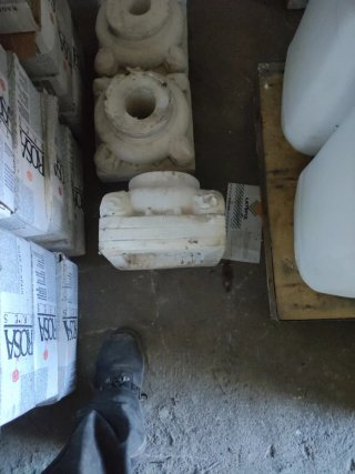 Bases de jardinera de piedra