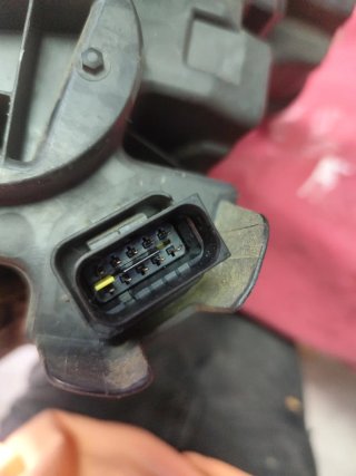 Citroen C4 III e-C4 Faro Derecho  9830649280