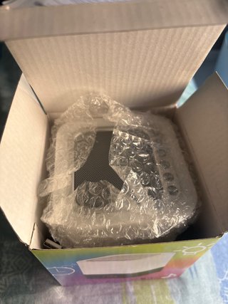 Altavoz con luces y despertador