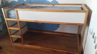 Cama alta IKEA KURA madera