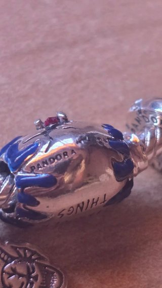 Pulsera Pandora con 4 Charms Stranger Things