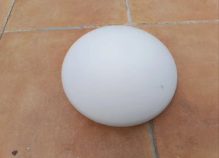 Ventilador de techo plata y blanco