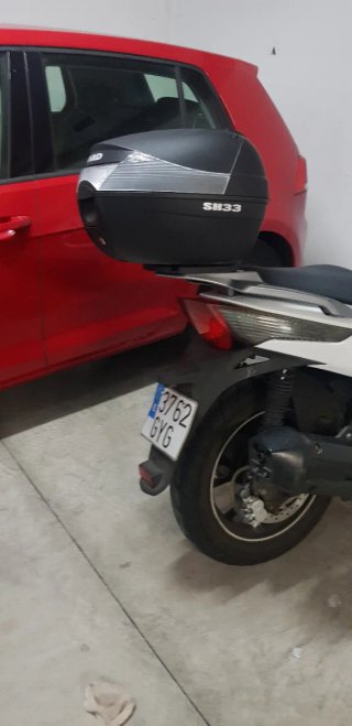 Kymco People GTI 125 Scooter