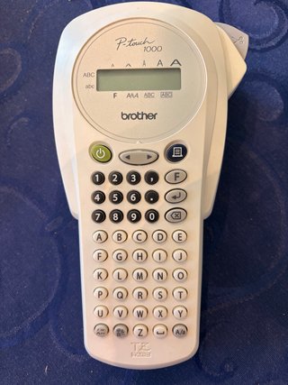 Impresora de etiquetas Brother P-touch 1000