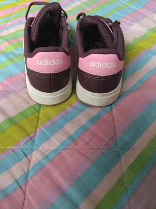 Zapatillas Adidas niña rosa y marrón