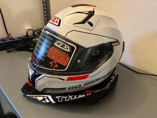 Casco NZI Blanco y Rojo
