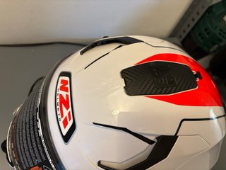 Casco NZI Blanco y Rojo