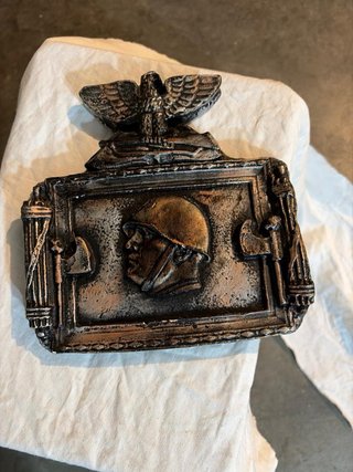 Plaque militaire aigle et casque