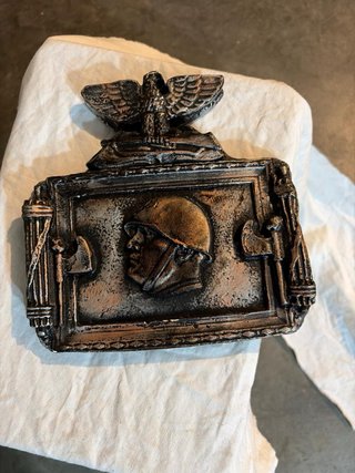 Plaque militaire aigle et casque