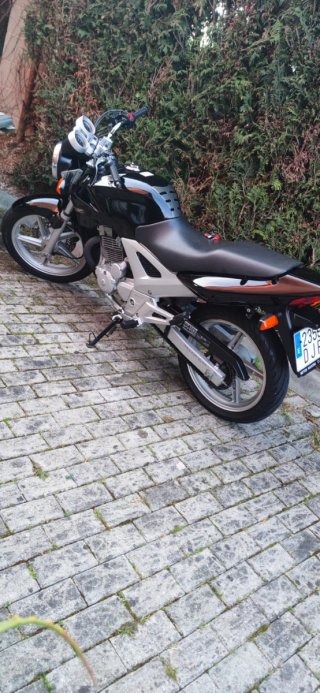 Honda CBR 250 Naked 2004 Negra/Plata