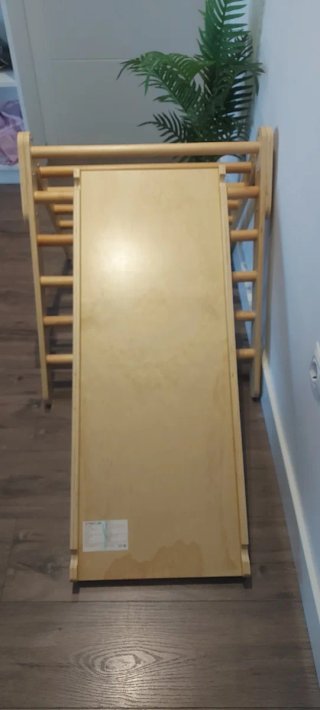 Triangolo di arrampicata in legno stile Montessori Pikler