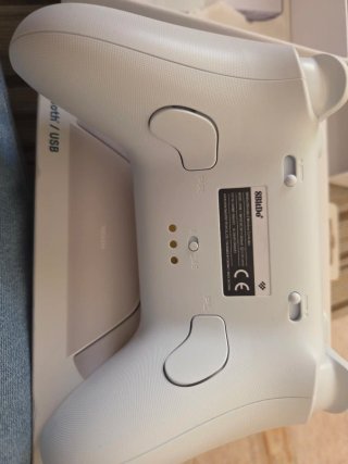 Mando 8Bitdo Blanco