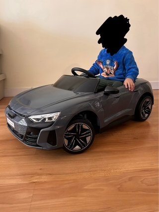 Coche eléctrico infantil Audi RS