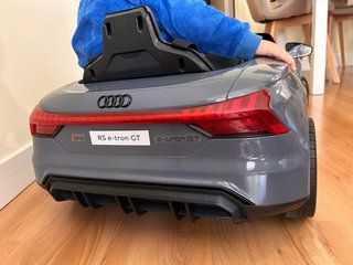 Coche eléctrico infantil Audi RS