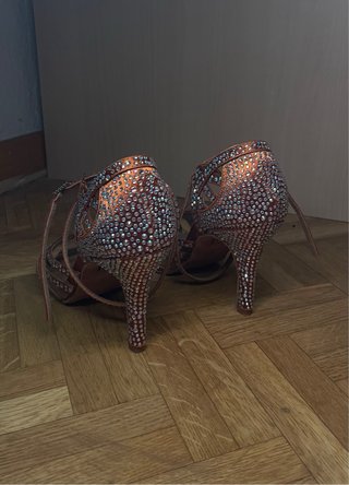 Zapatos de baile latino con tacón