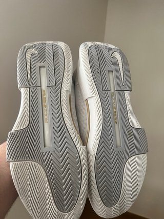 Nike Zoom GP Challenge 1 - Talla 49.5 tenis/ padel