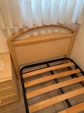 Cabecero de cama de madera
