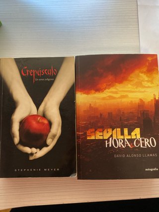 Crepúsculo un amor peligroso + Sevilla Hora cero