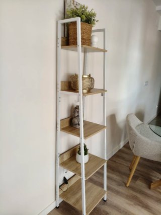 Estantería estilo industrial