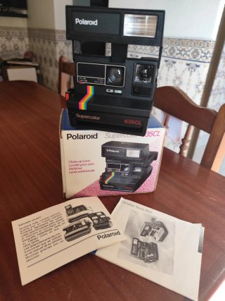 Máquina Fotográfica Polaroid Supercolor 635CL