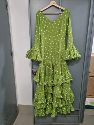 Traje Flamenca Verde Lunares Blanco