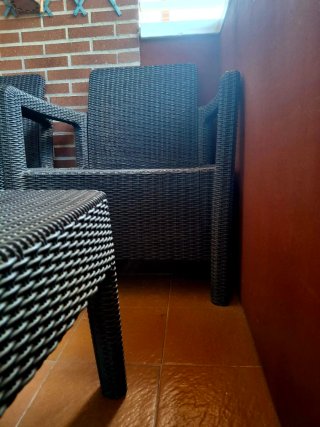 Conjunto 2 sillones y mesa exterior marrón