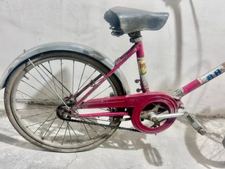 Bicicleta BH Vintage Roja, sillín acolchado