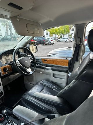Chrysler Grand Voyager 2009 UK REG .IN SPAIN