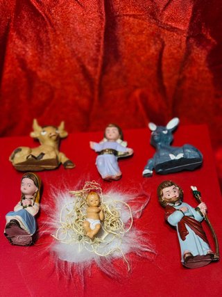 Nacimiento completo antiguo + ángel