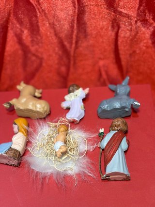 Nacimiento completo antiguo + ángel