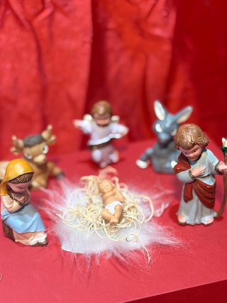 Nacimiento completo antiguo + ángel