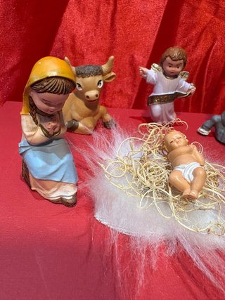 Nacimiento completo antiguo + ángel