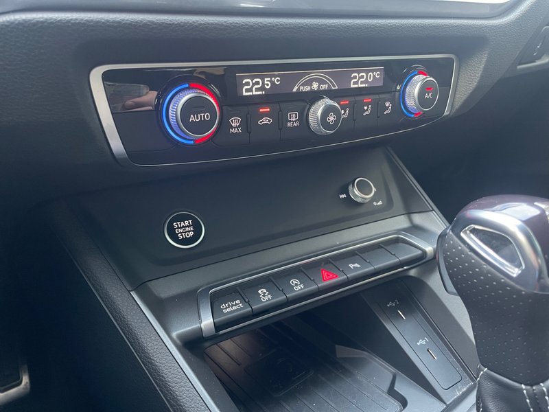 Audi Q3 2024, foto 24
