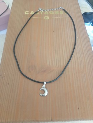Collana con ciondolo lupo