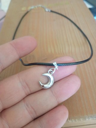 Collana con ciondolo lupo
