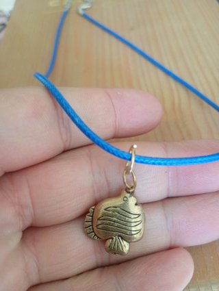 Collana con ciondolo lupo
