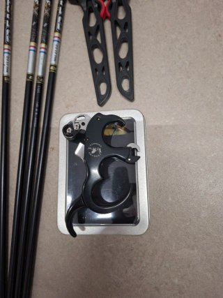 Arco compuesto Sanlida Hero X8