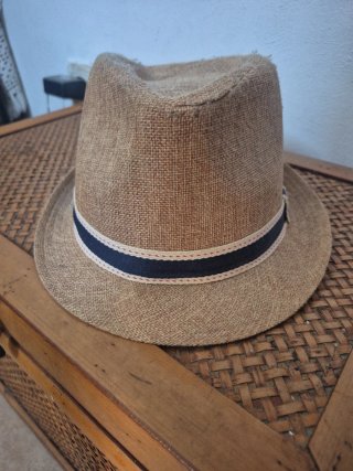 Sombrero Fedora Marrón con Cinta. 30€ los dos