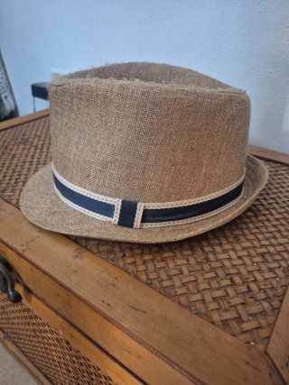 Sombrero Fedora Marrón con Cinta. 30€ los dos