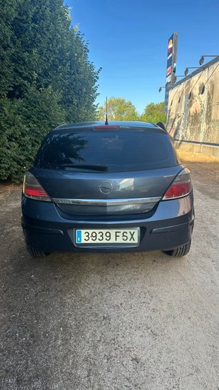 Opel Astra 2007