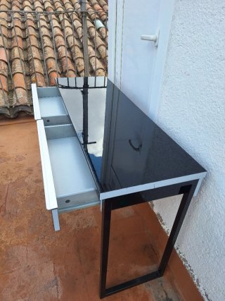 Mesa de escritorio cristal y metal negra