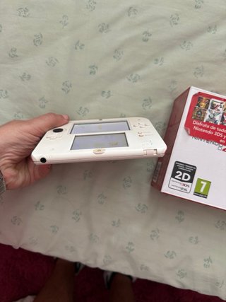 Nintendo 2DS Bianca e Rossa