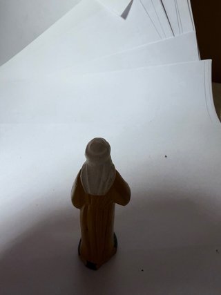 Nr. 6, figura belén muy antigua
