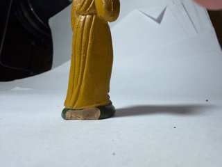Nr. 6, figura belén muy antigua